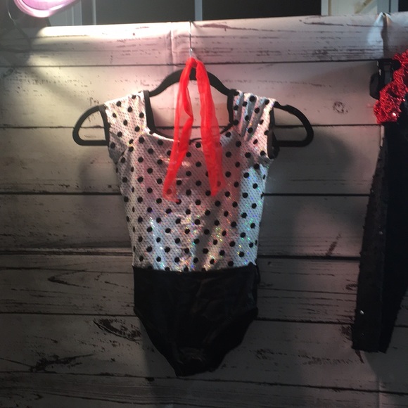 Girl’s Jazz Dance Costume! - Picture 2 of 6